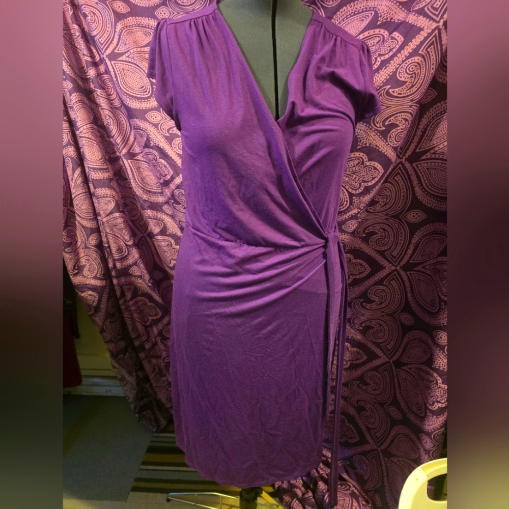 EUC Old Navy wrap dress